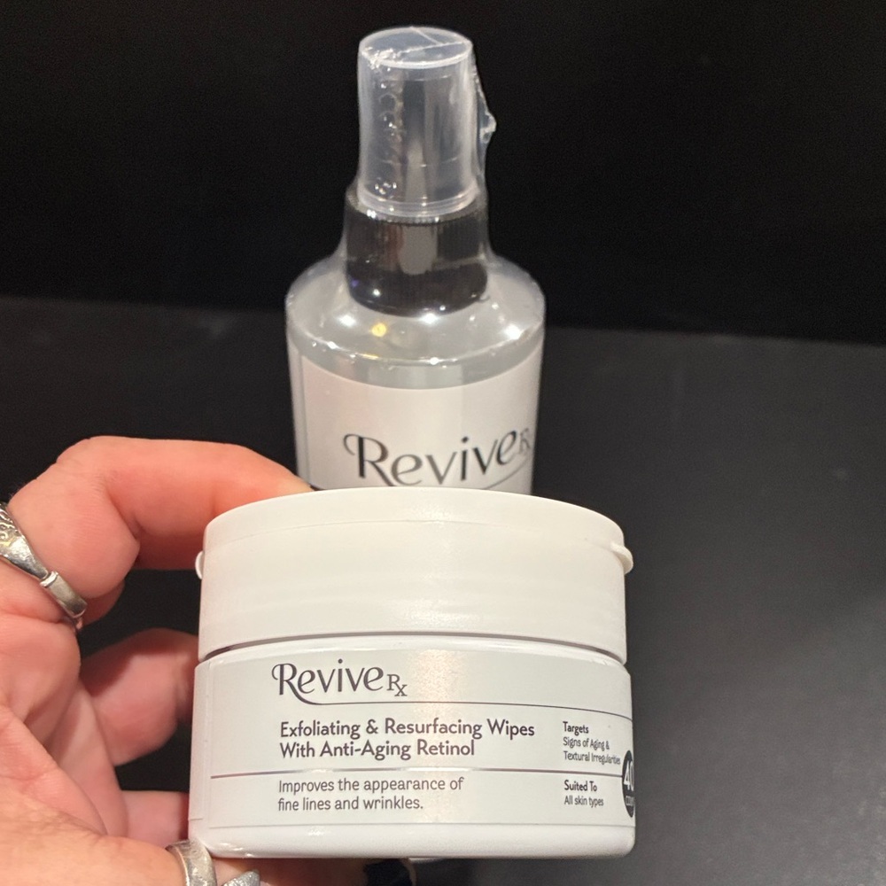 ReviveRx Exfoliating & Resurfacing Wipes with Moisturizing Face & Body Spray
